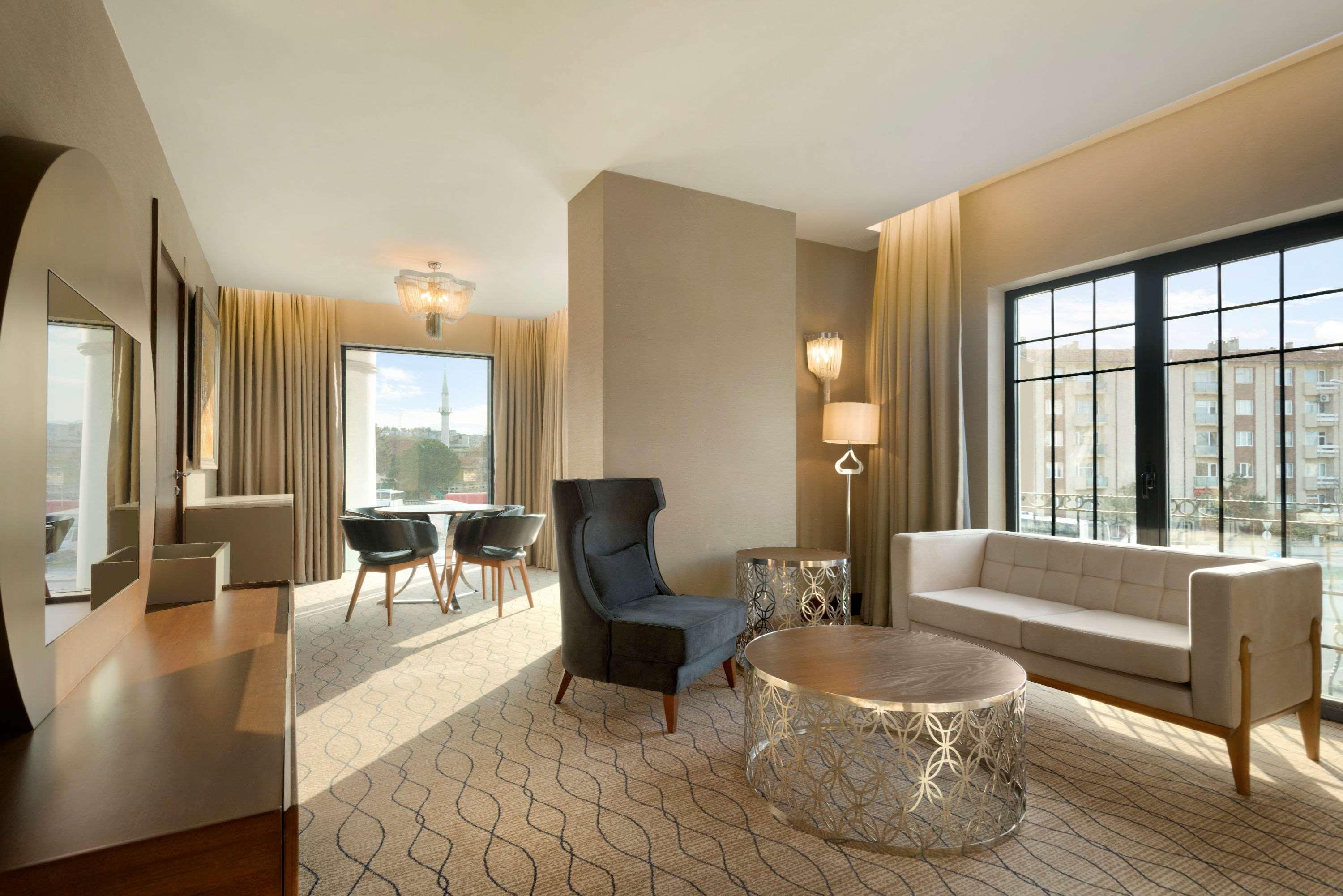 Ramada By Wyndham Sakarya Hotel Exteriör bild