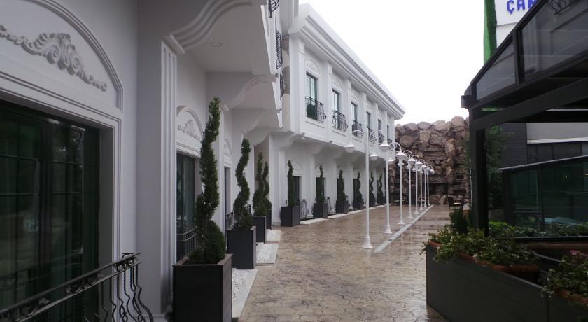 Ramada By Wyndham Sakarya Hotel Exteriör bild